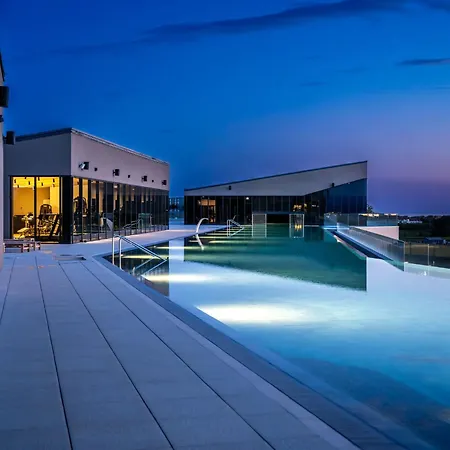 別荘 Petram Deluxe With Rooftop Pool-5 By Interhome *